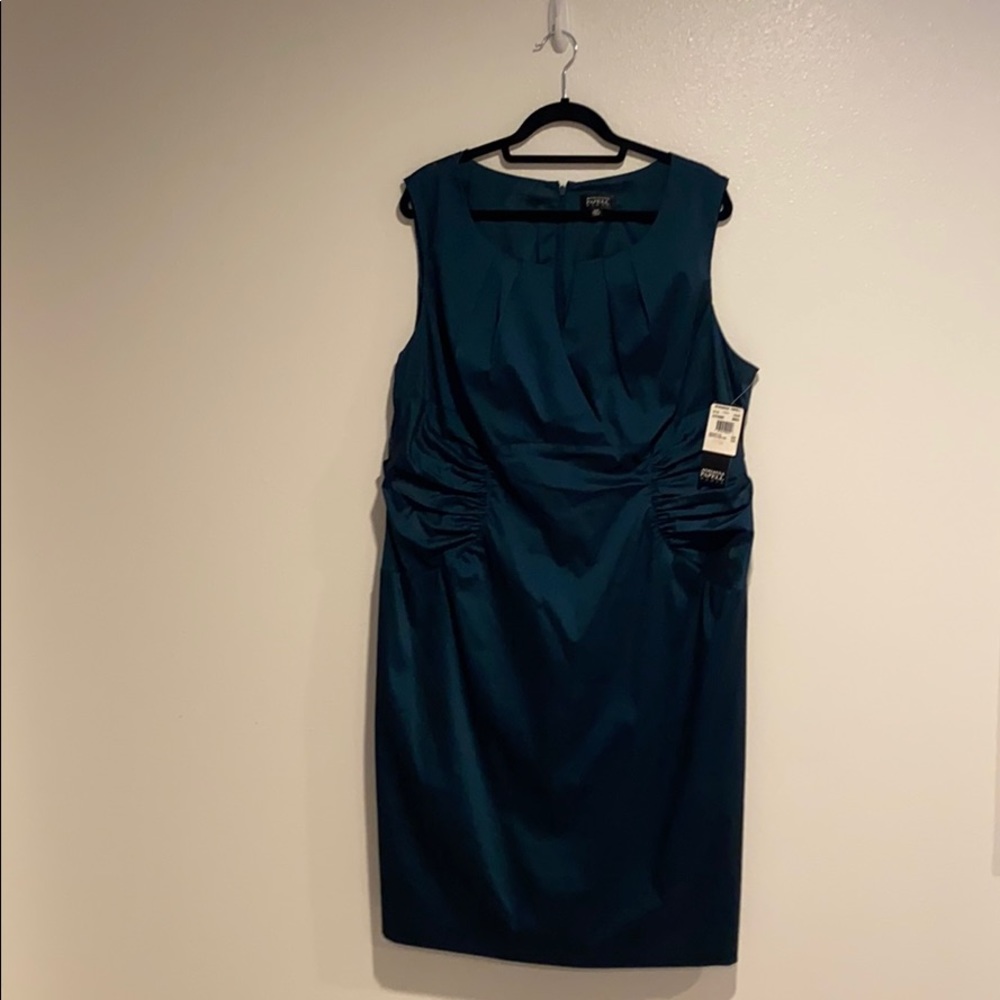 Adrianna Papell Iridescent Shift Party Dress 22W - Picture 2 of 9